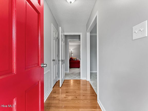 5th image of 1313 Martinique Drive