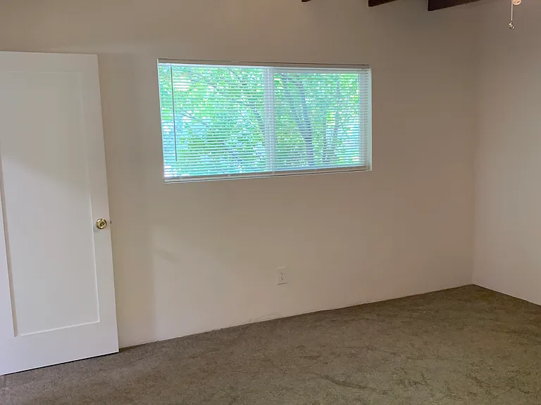 345 Oak Creek Blvd #2 — Photo 4
