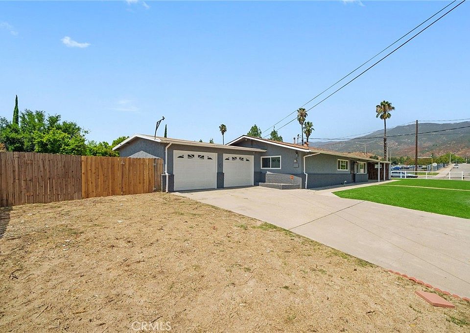 1st image of 1085 W Hill Dr