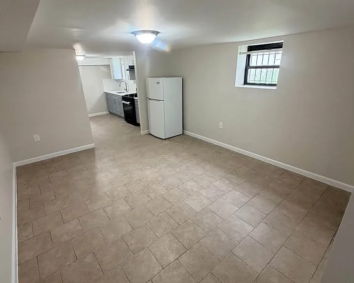 179 Ellis Ave #5C — Photo 2