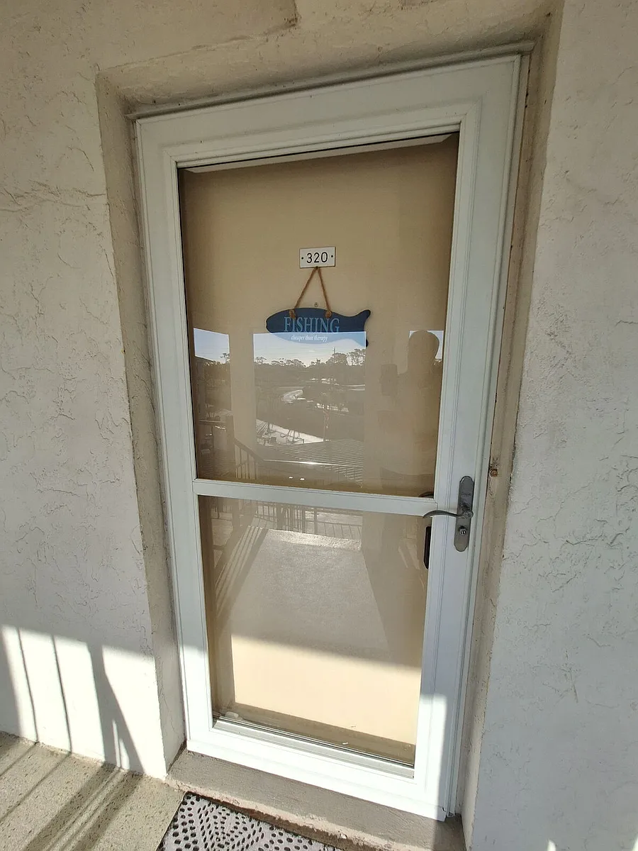 Building Photo - 708 Tamiami Trl S #320