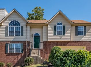 662 Mable Dr, La Vergne, TN 37086