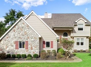 8020 Kearney Rd, Whitmore Lake, MI 48189