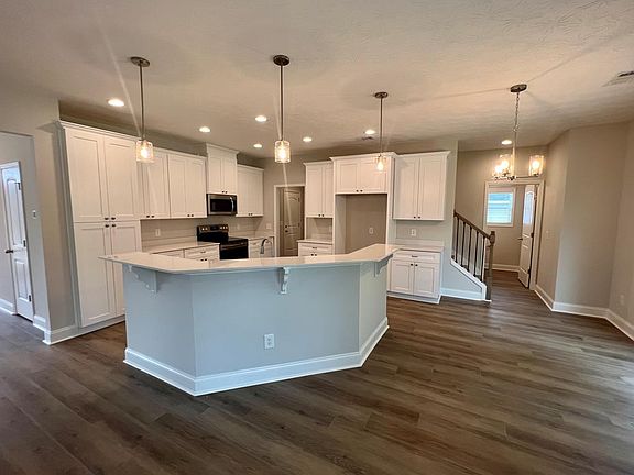 4th image of 7293 Pine Chase Dr
