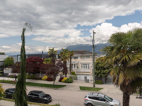 5th image of 2988 Point Grey Rd