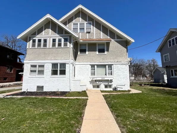 3309 University Ave