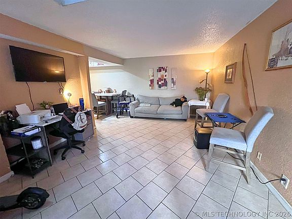 4th image of 2211 E 66th Pl S Unit 807