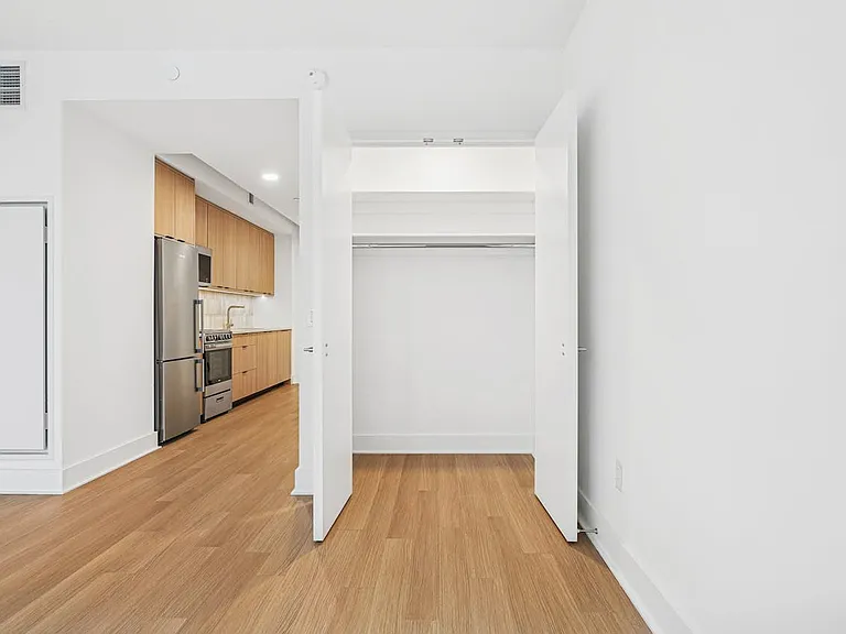 499 President St #518 — Photo 6