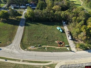 1 S Sheeks Dr, Mountain Home, AR 72653