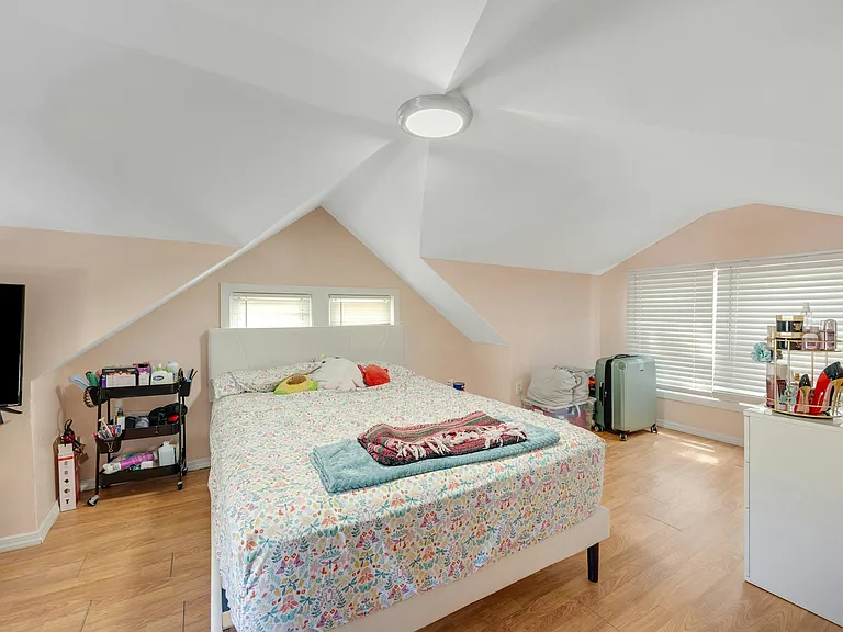 460 Orchard St #2 — Photo 16