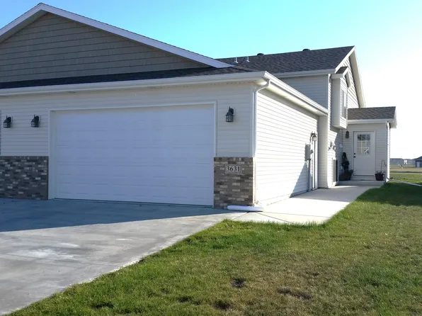 3819 11th Ave S, Moorhead, MN 56560