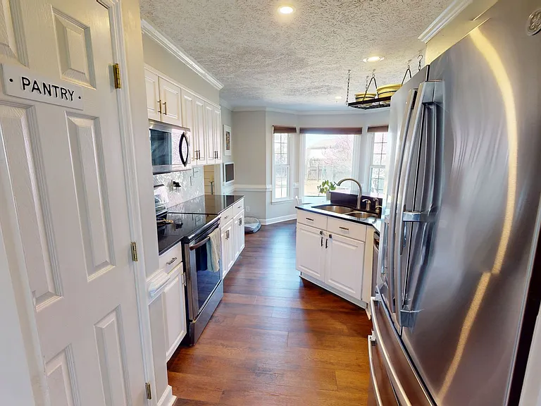 338 Lionshead Rd — Photo 7