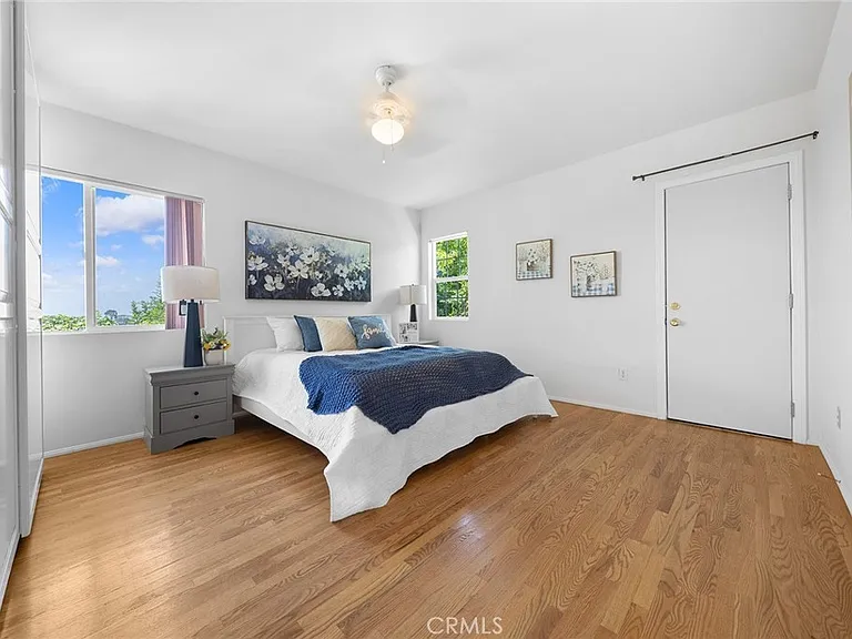 1003 Langley Way — Photo 14