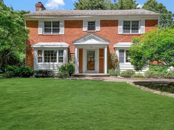 45 Peale Road, Manhasset, NY 11030