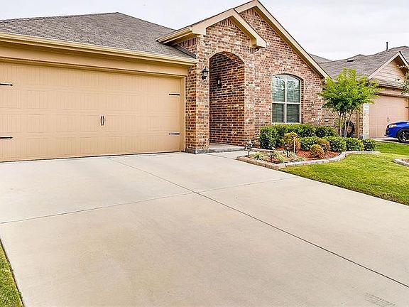 3rd image of 7921 Mosspark Ln