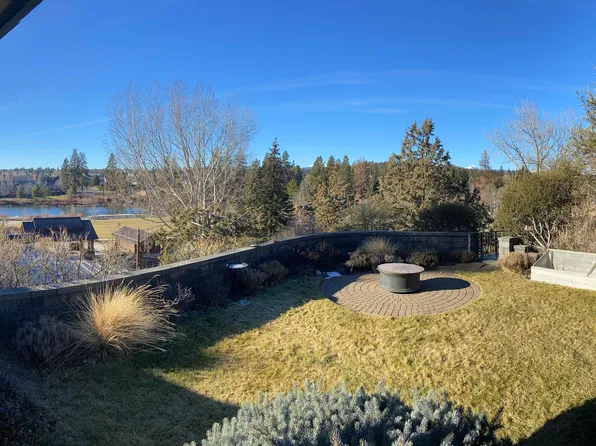 26 NW Shasta Pl, Bend, OR 97703