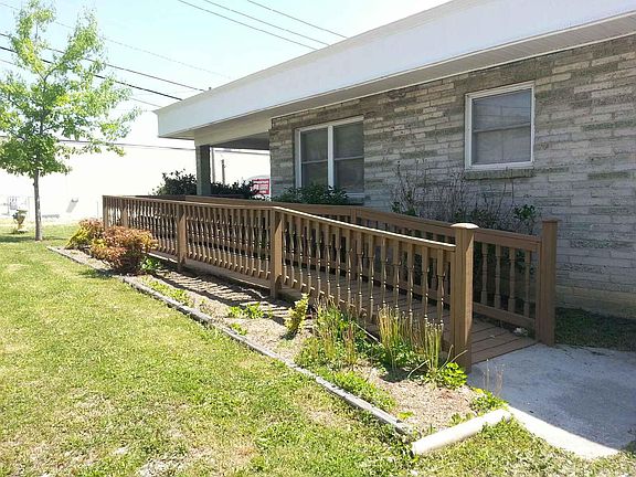 3rd image of 160 White St