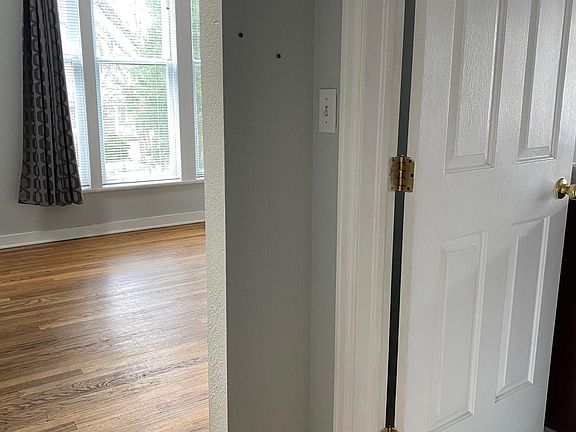 4th image of 1720 N Race St #4