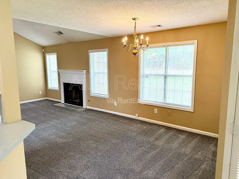 545 Plantation Cv — Photo 10