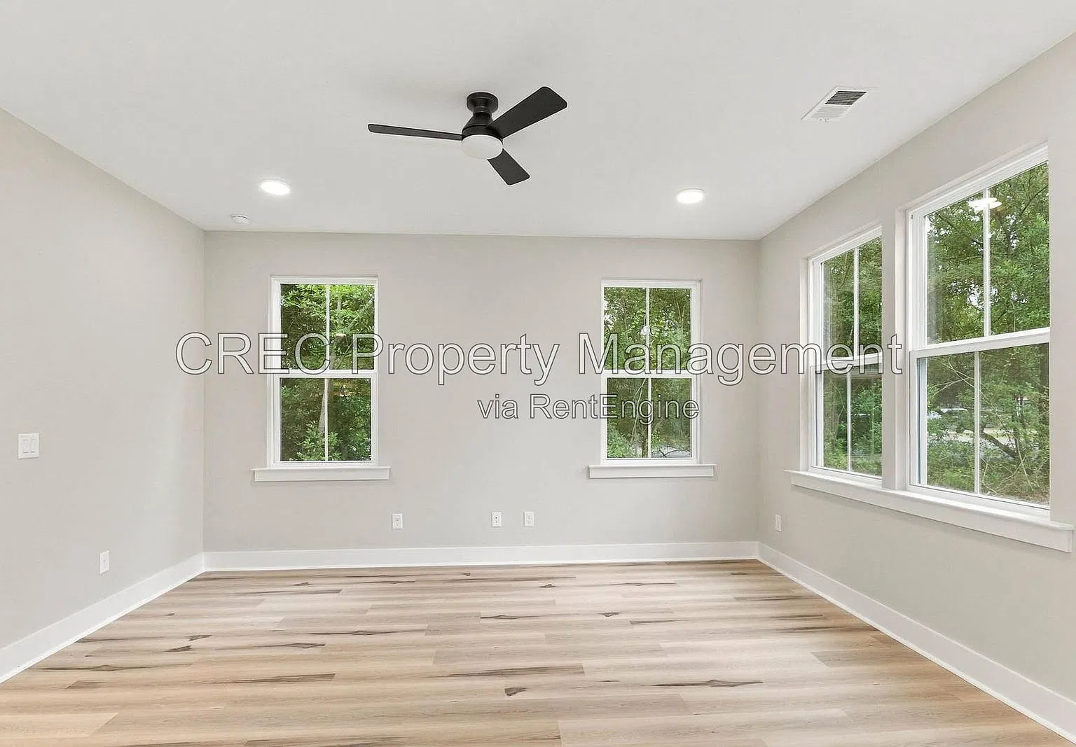 3 bed, 2.5 bath, 1586 sqft, $2,200 — Photo 2