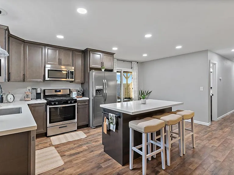 3822 Enero Ct — Photo 2