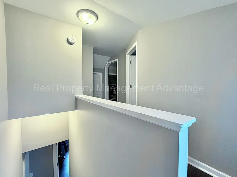 2705 Inman St — Photo 24