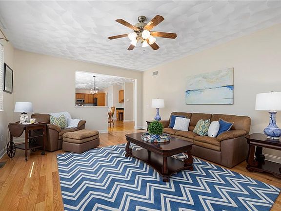 4th image of 294 Sylvan Ct