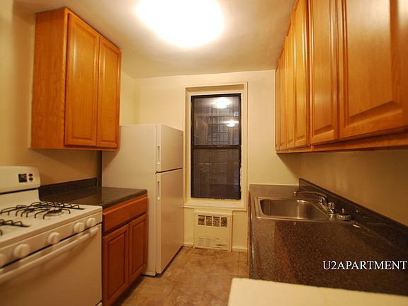 5th image of 100 Woodruff Ave APT 2A