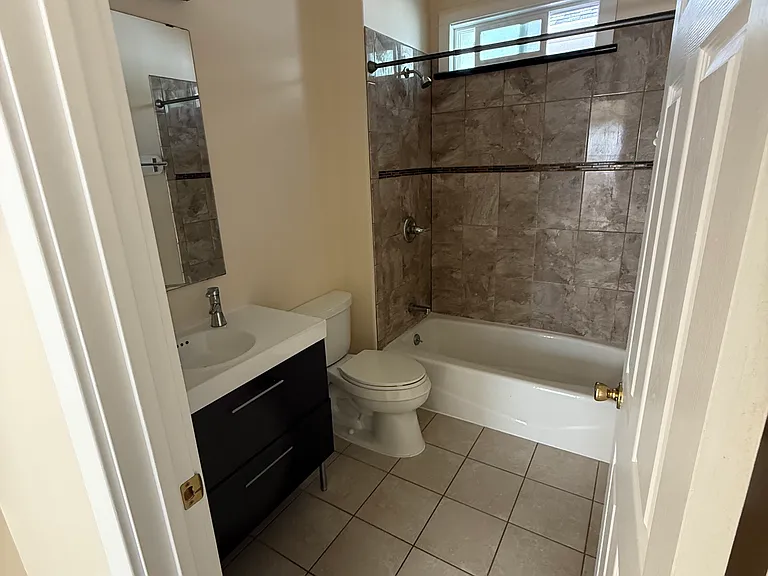 931 Apgar St #931 — Photo 8