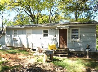 631 Old Whitney Rd, Spartanburg, SC 29303