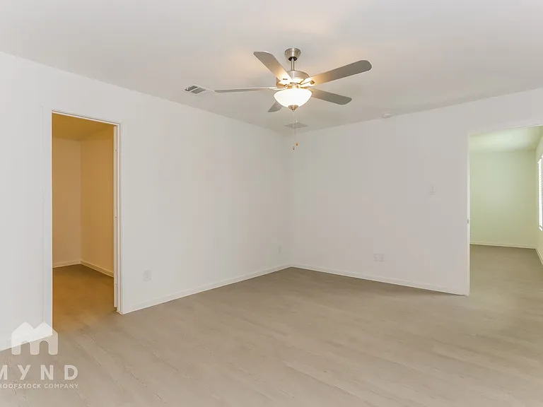 10140 Dalgreen Cir — Photo 13