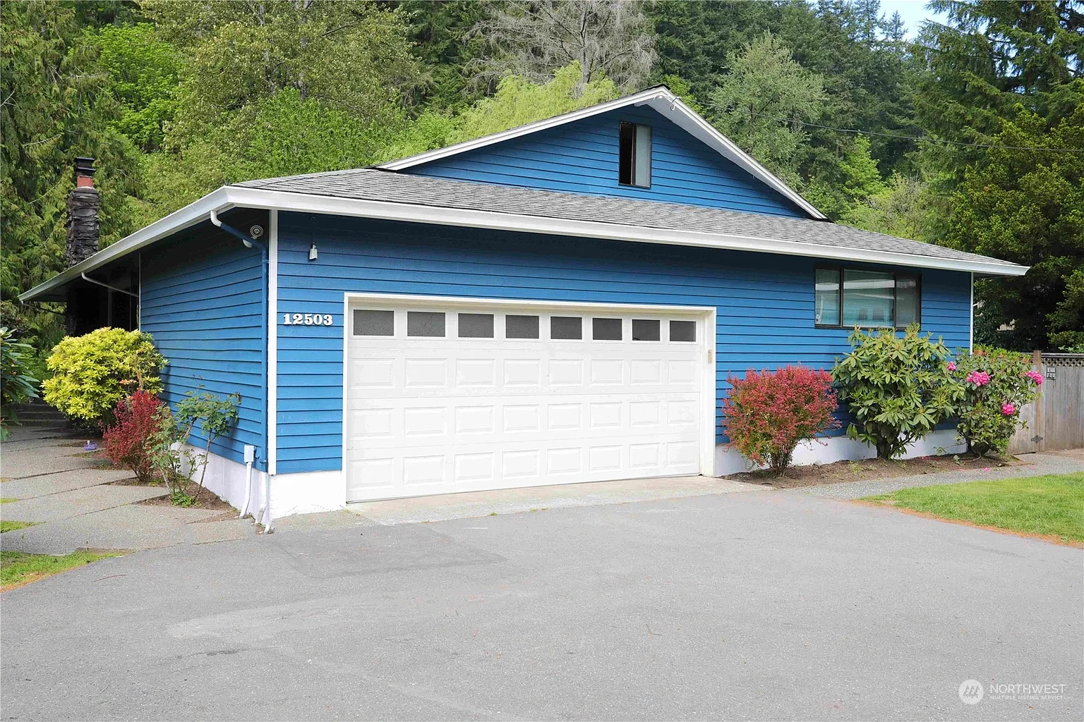 12503 Issaquah-Hobart Road SE photo 1