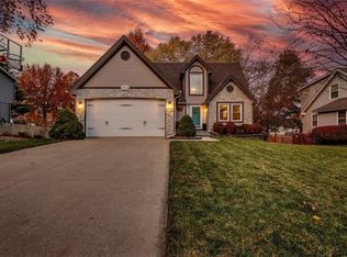 952 Ellis St, Liberty, MO 64068