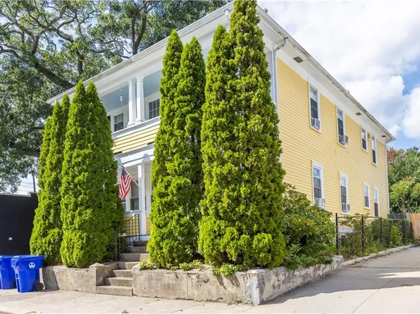 12-14 Worth St, Central Falls, RI 02863