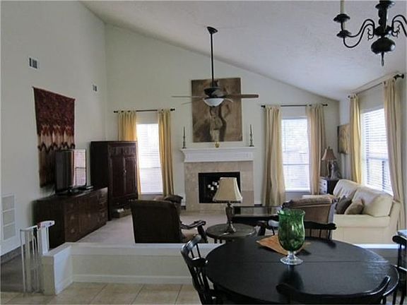 5th image of 15 N Timber Top Dr