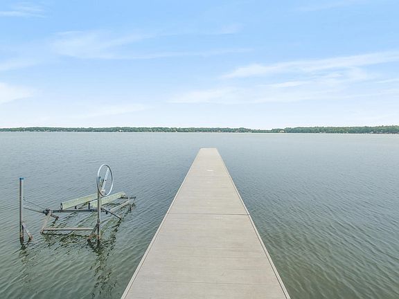 4th image of 1651 Clearwater Dr
