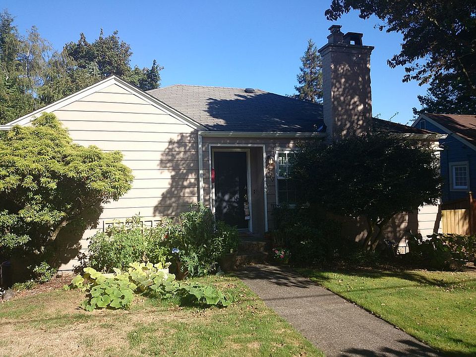 2nd image of 6020 37th Ave NE