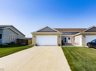 4775 44th St S, Fargo, ND 58104