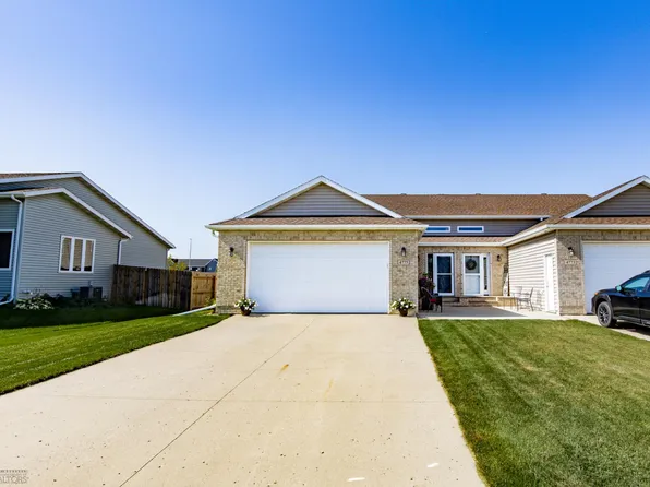 4775 44th St S, Fargo, ND 58104