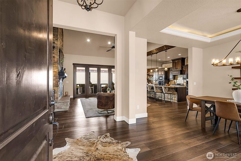 3rd image of 413 Confer Road