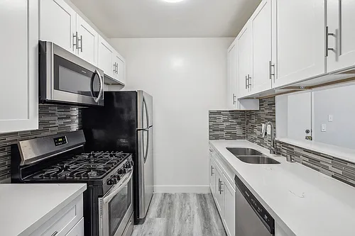 Catalina Apartments Photo 1