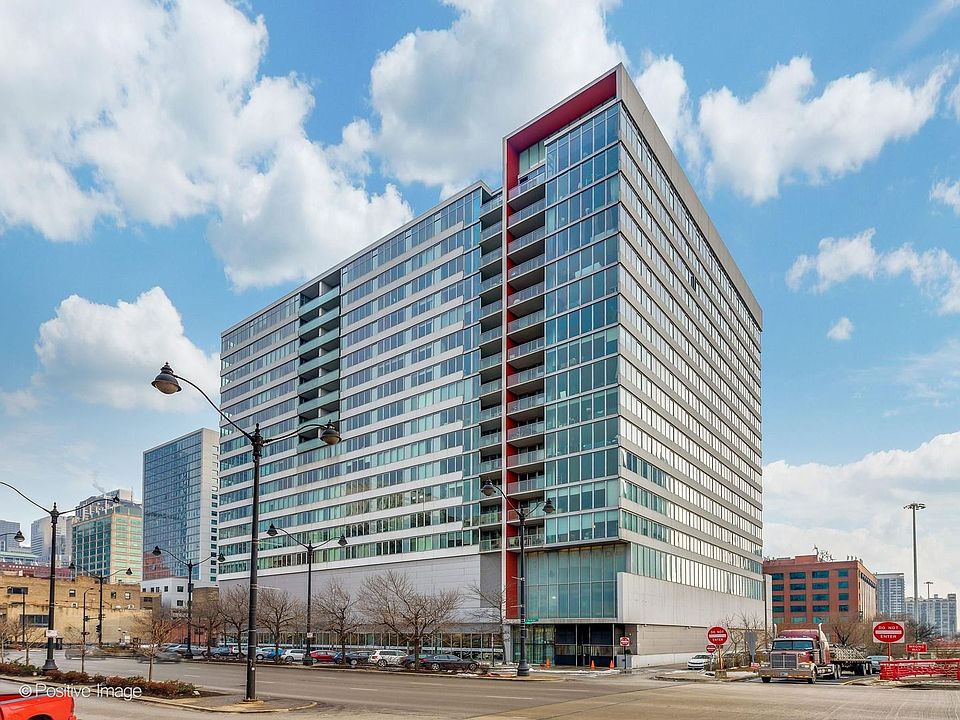 1st image of 659 W Randolph St #1206