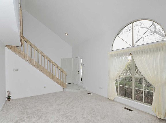 5th image of 1414 N Knollwood Dr