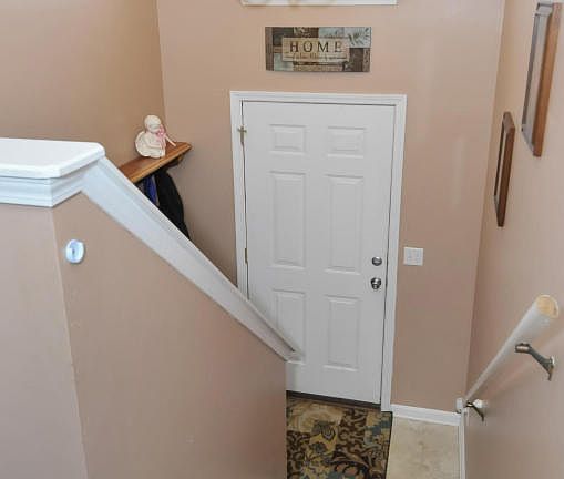 5th image of 652 Oak Grove Blvd