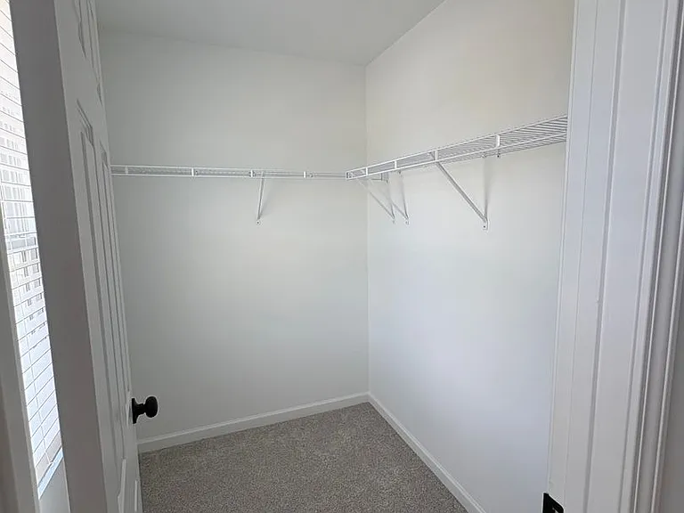 2942 Sharpstone Dr — Photo 13