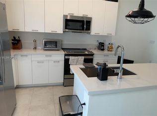 8363 NW 41st St #A-402, Doral, FL 33166