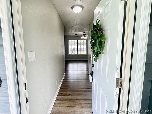 3rd image of 9423 E Aspenwood Dr