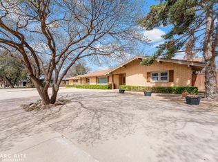 1307 8th St, Shallowater, TX 79363