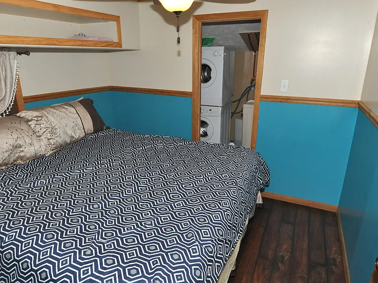 8358 Maple St SW — Photo 9