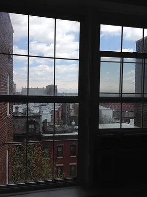 Sold by Rolling Stone Realty LLC | media 28